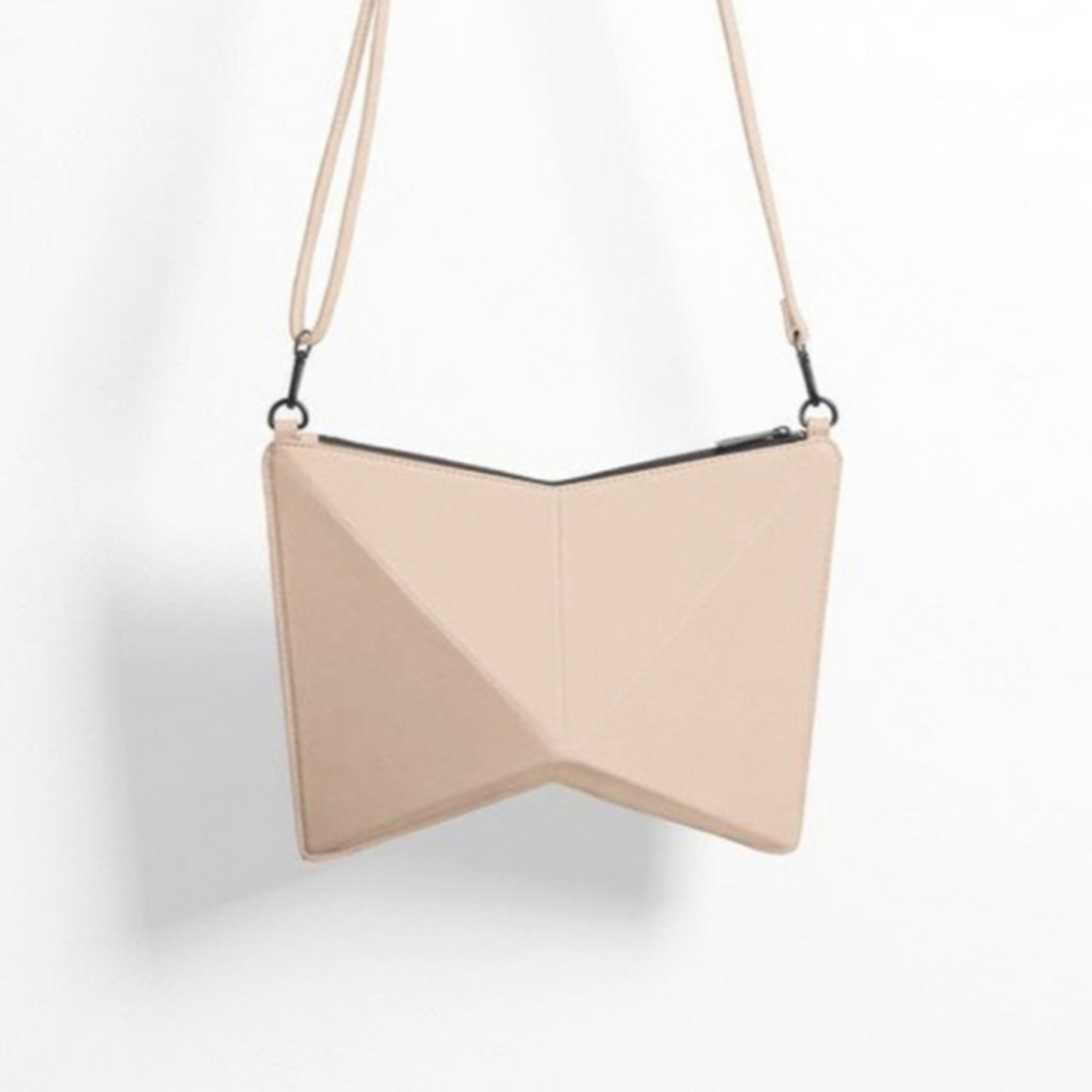 Finell VERSUS crossbody Nude